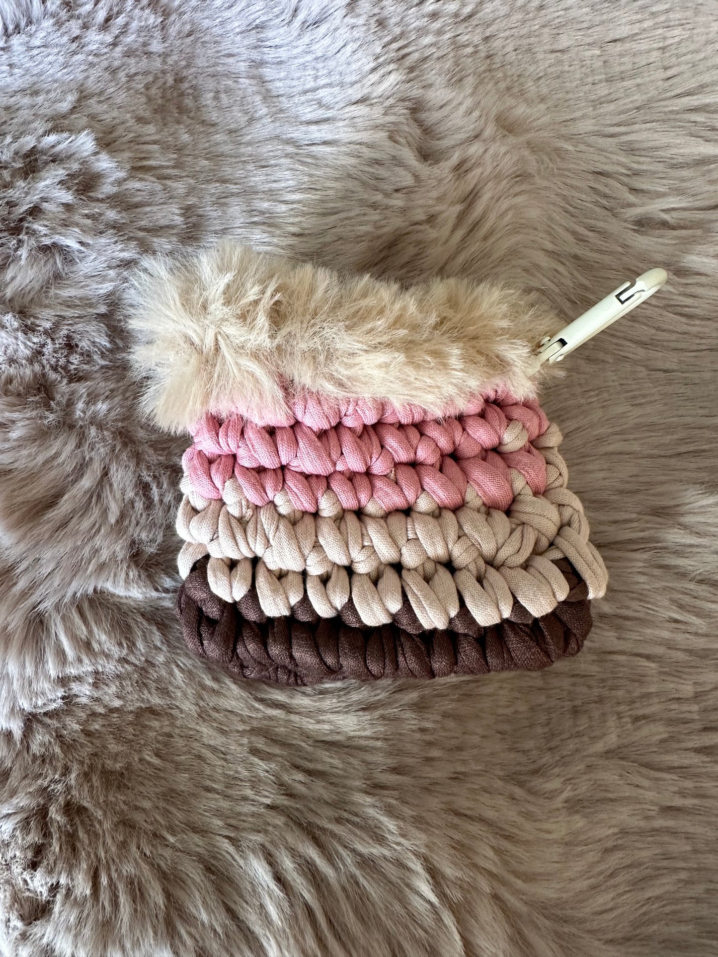 Pochettes Airpods en fourrure 🐻❄️
