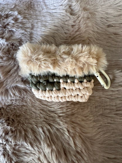 Pochettes Airpods en fourrure 🐻‍❄️