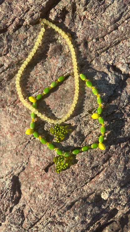 Collier La Piquante en crochet fait main - Machja Perla (gros plan sur le tissage crochet)